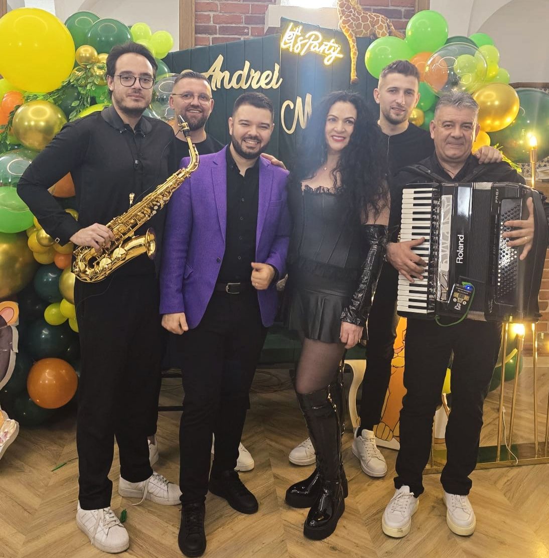 Greieras Music Orchestra – formatie completa pe scena